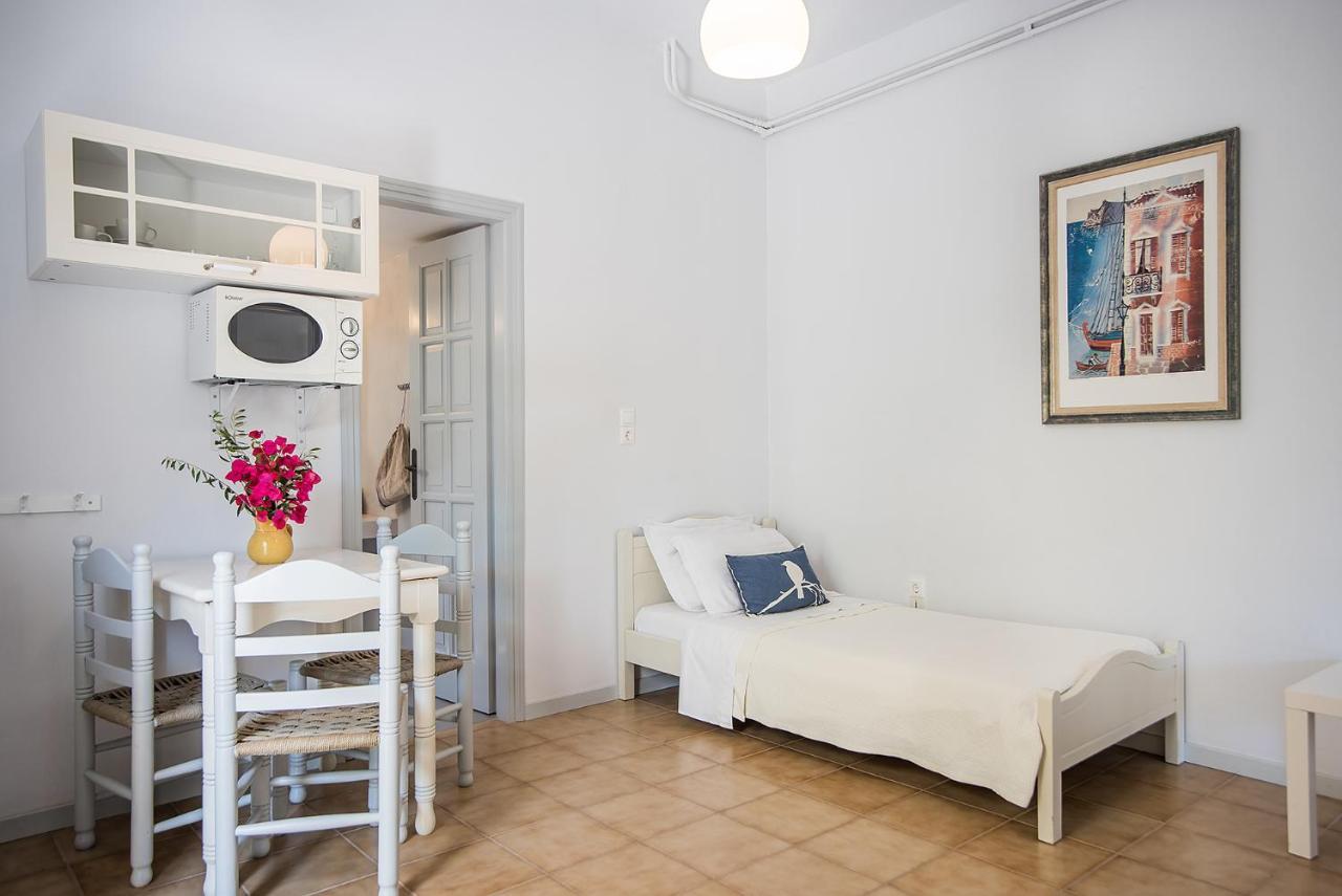 Nautilus Apartments Páros Extérieur photo